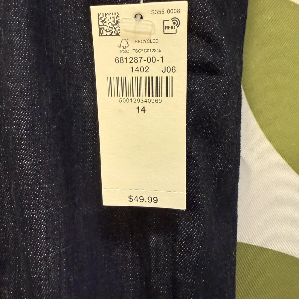 Old Navy Women’s Dark Blue Denim Pixie Pant - Picture 3 of 5